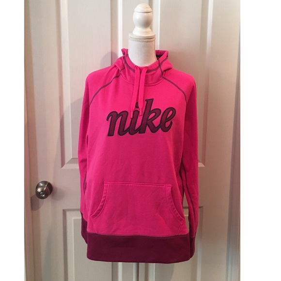 Nike Tops - Nike Thermafit Hooded Sweatshirt With Thumbholes